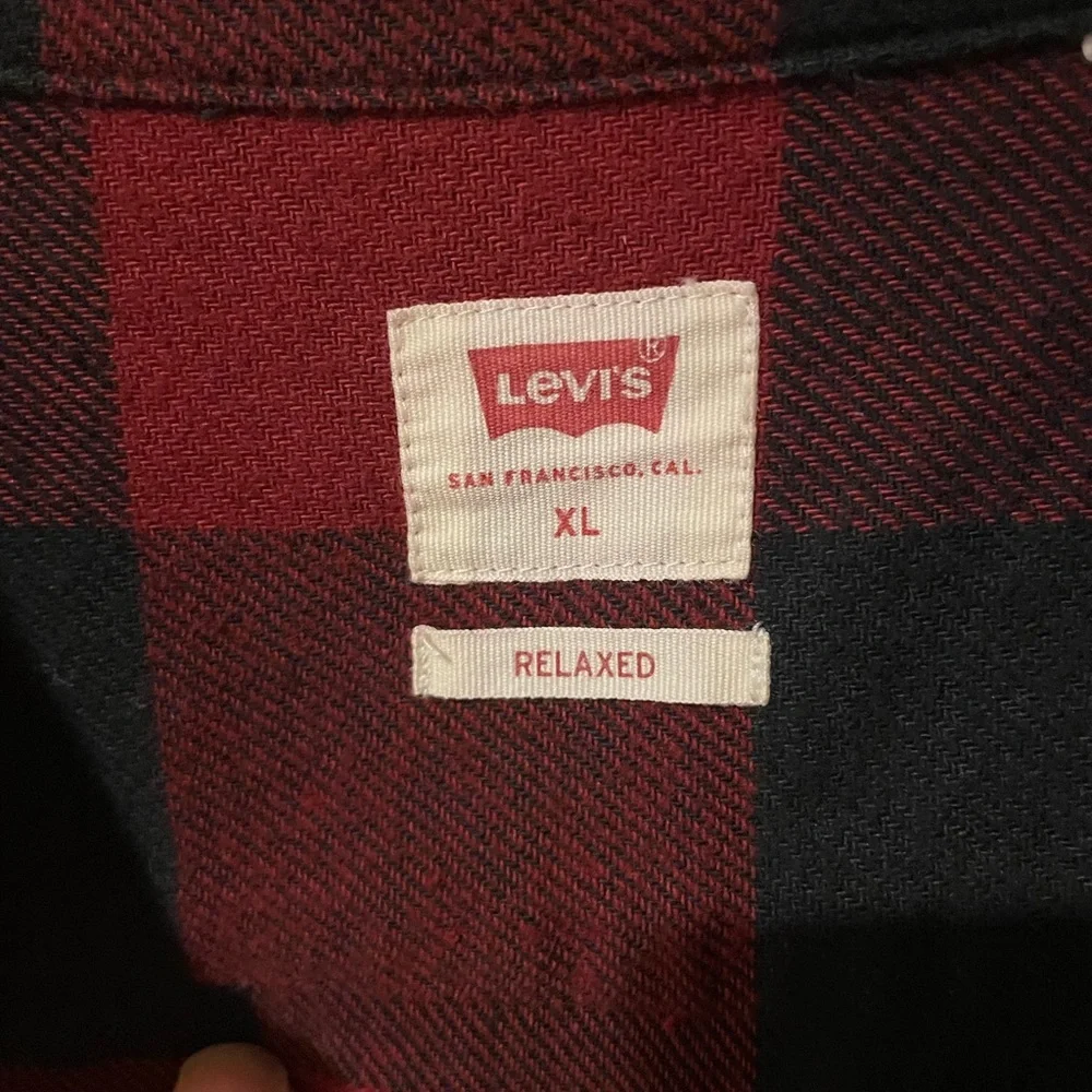 100% Cotton Levi's Red and Black Checkered Men's Shirt